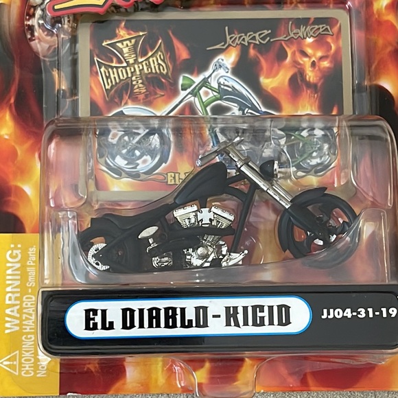 West Coast Choppers Jesse James Barfly + El Diablo 1:31 scale - Picture 3 of 4